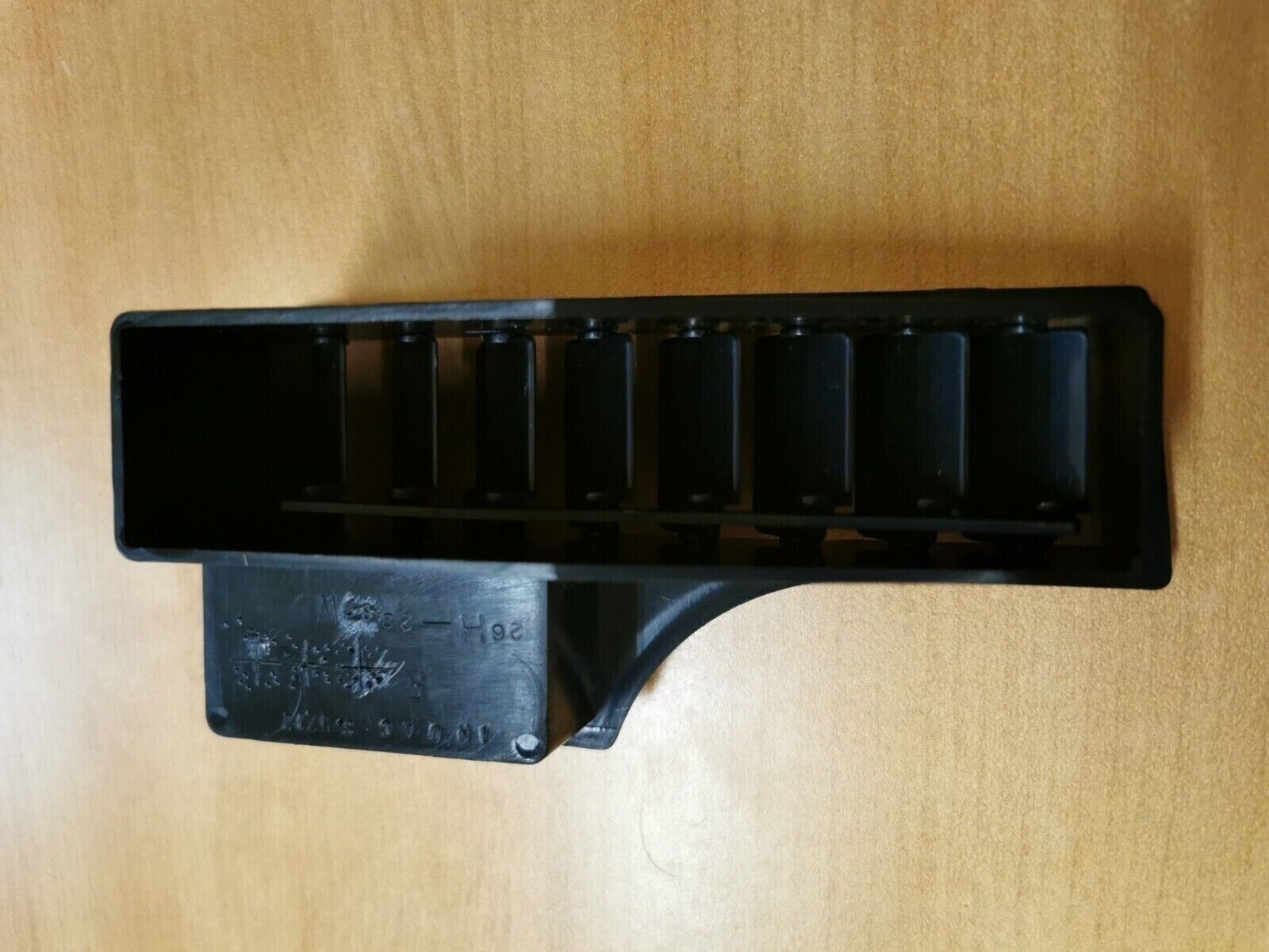 NOS YAMAHA XVZ1200 XVZ1300  1984 - 1992  GRILL OUTLET 2    26H-2837W-00-00  Y44