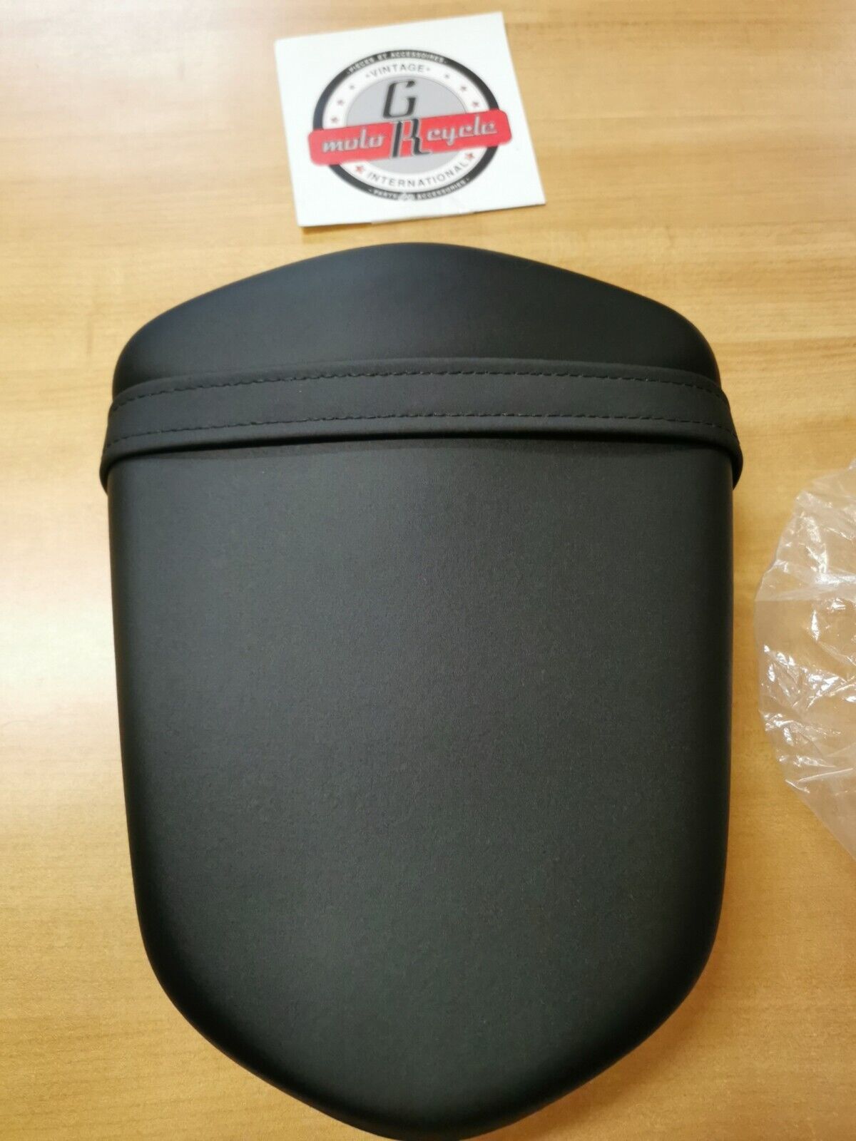 NOS Suzuki 2006 2007 GSX-R600 GSX-R750 REAR PASSENGER SEAT 45300-01H00-6BY SB3