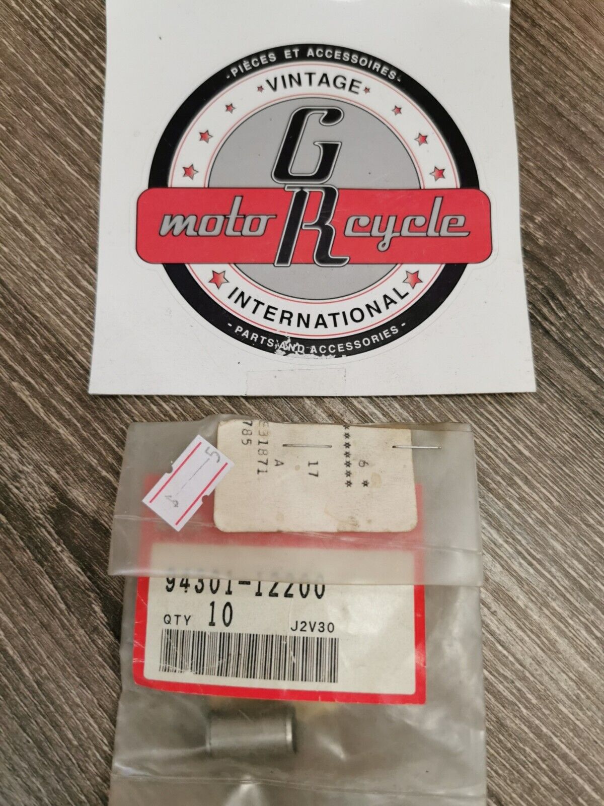NEW NOS HONDA XR100R DOWEL PIN 94301-12200 H58