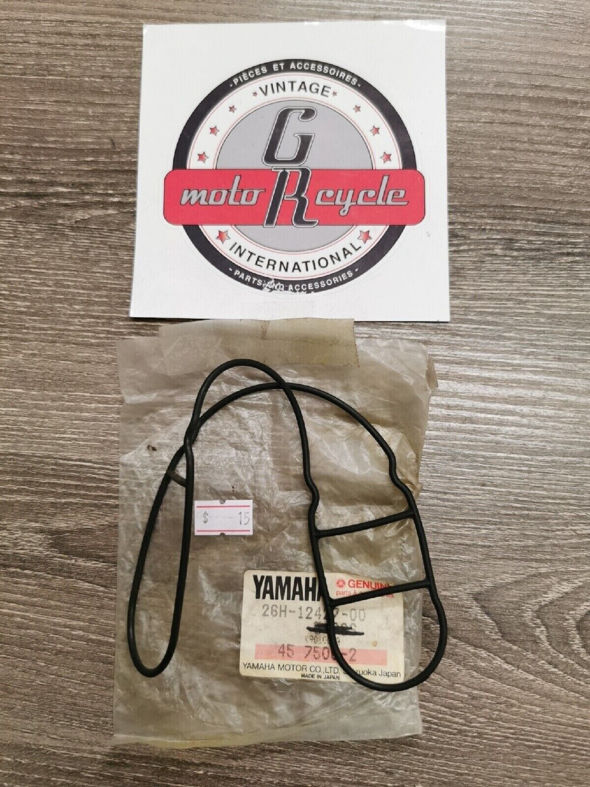 NOS YAMAHA HOUSING COVER GASKET 26H-12427-00-00 Y51