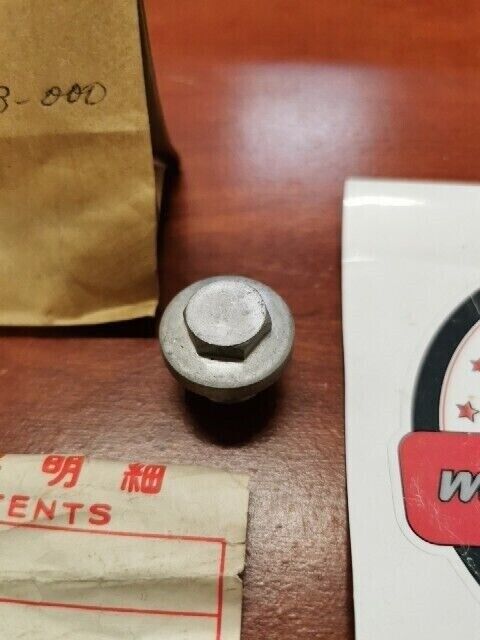 NOS Honda CB350F CB400F OIL PASSAGE CAP 11208-333-000 H98