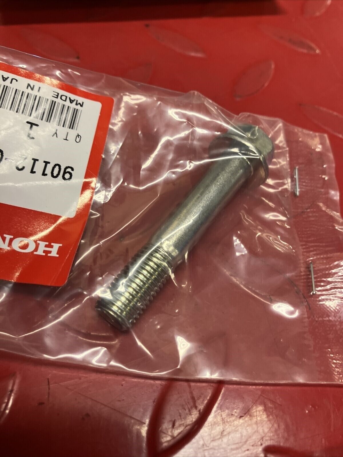 NEW Honda CR250R CR500R CYLINDER HEAD HANGER BOLT FLANGE 10X53 90112-GK4-000 H99