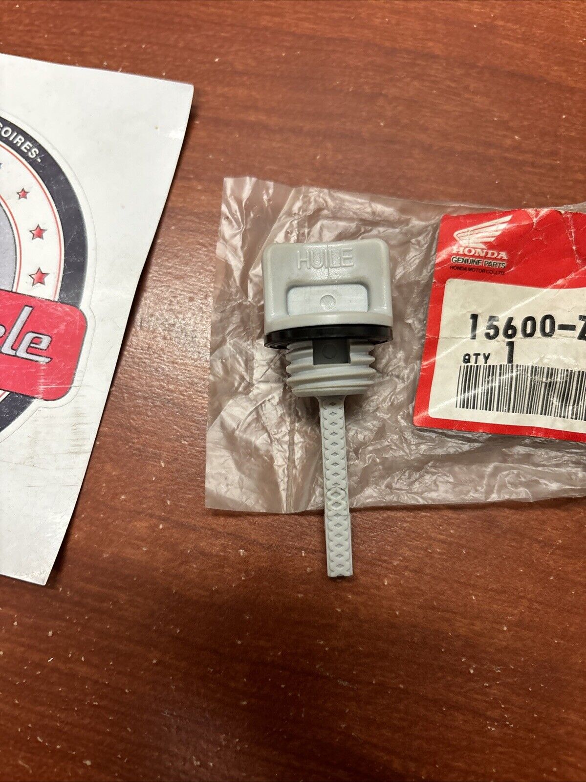 NOS Honda GX120 GX140 GX160 OIL FILLER CAP 15600-ZE1-003 SUB 15600-Z0T-810 H184