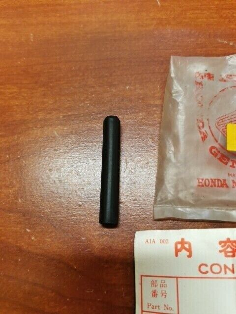 NOS Honda MT125 K0 K1 INSERT RUBBER C 12113-361-000 H93