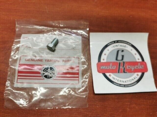 NOS Yamaha TT500 XS650 BOLT 97301-10016 SUB 97011-10016-00 97017-10016-00 Y129