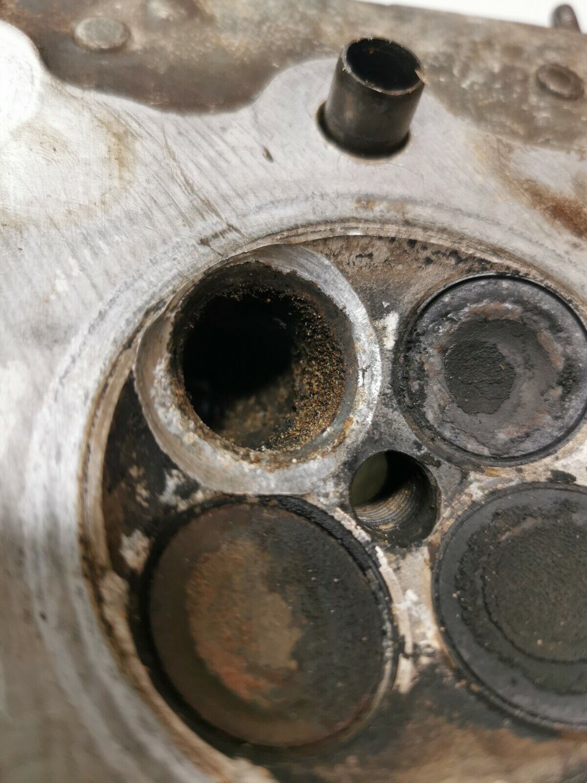 Honda XR200R 1984 cylinder head 1985