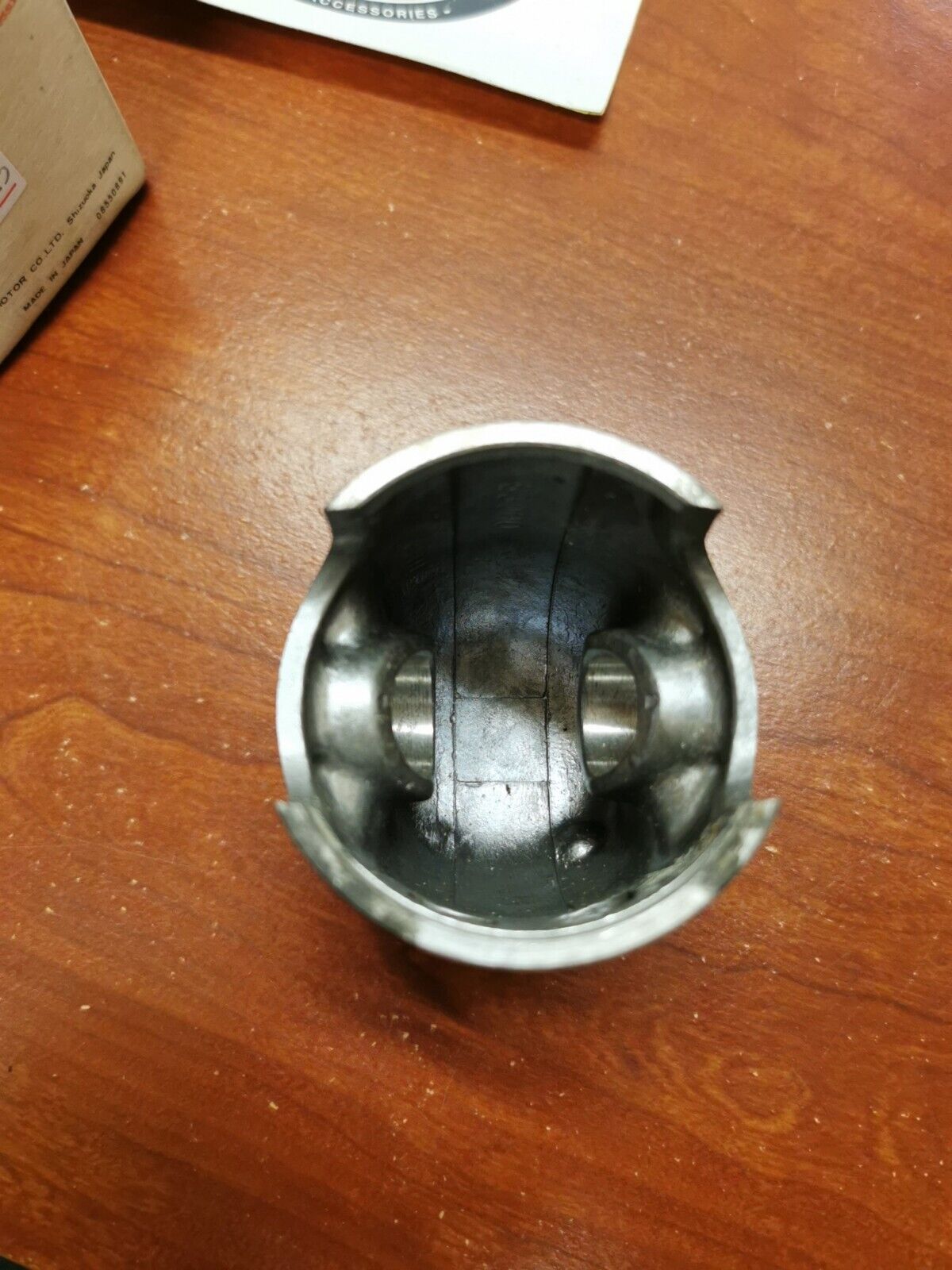 NOS Yamaha PISTON STD 0.98MM 560-11631-00-98 Y93