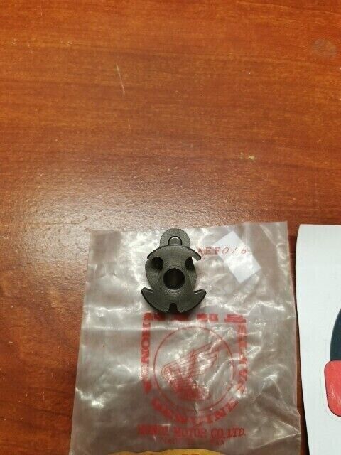 NOS Honda ATC250R CR125R CR250R CR500R GEARSHIFT DRUM SHIFTER 24320-KA3-740 H80