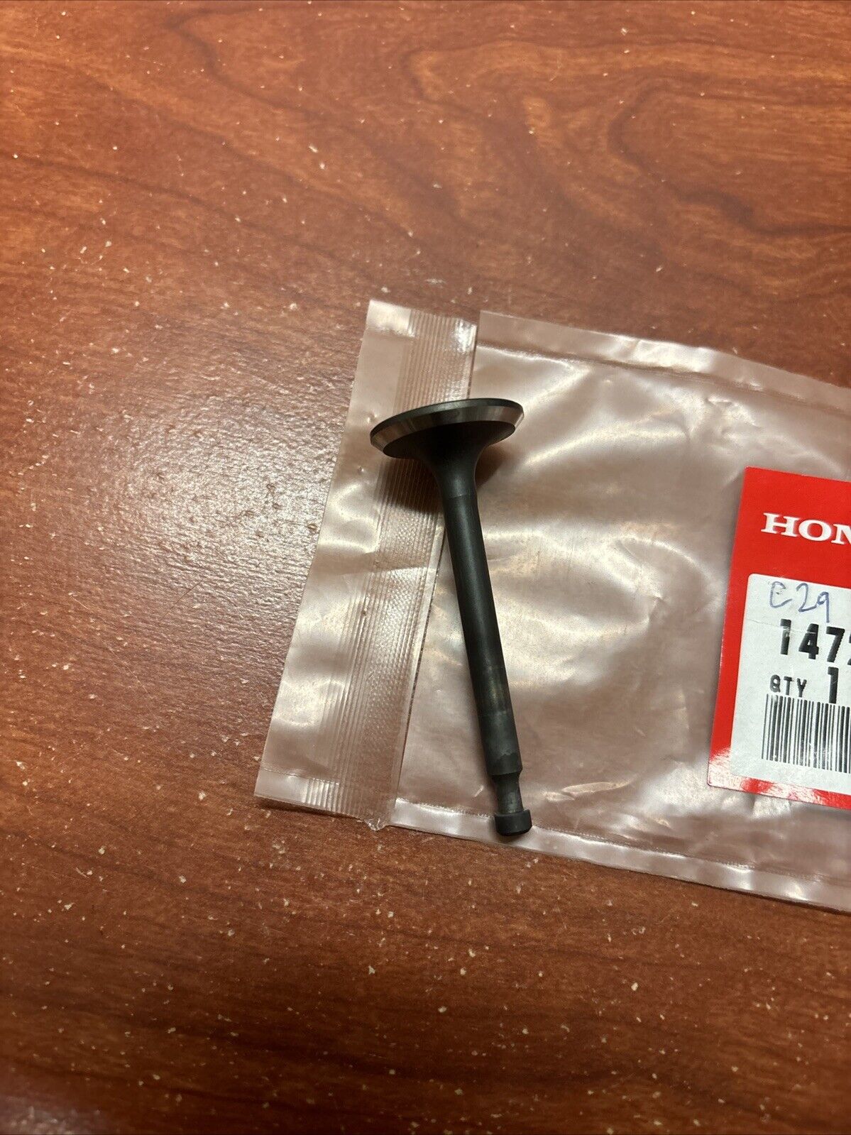 NEW NOS Honda BF5 BF50 EXHAUST VALVE 14721-ZV1-000 H183