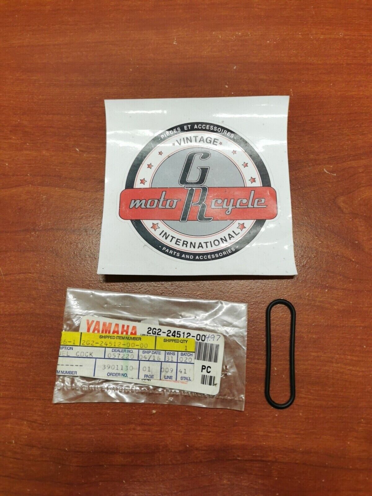 NOS Yamaha XS400 XS650 XS750 XS850 XC200 FUEL COCK GASKET 2G2-24512-00-00 Y100
