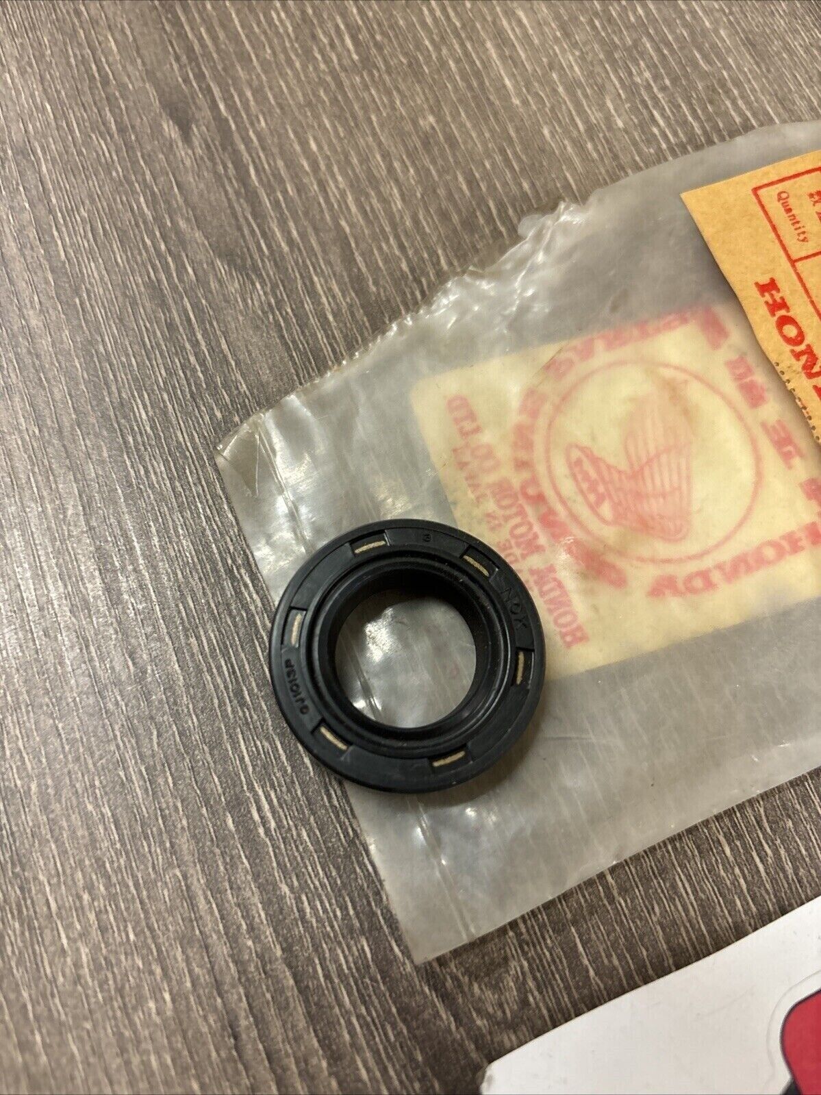 NOS Honda 1979 - 1985 CR125R OIL SEAL 91204-444-005 H123
