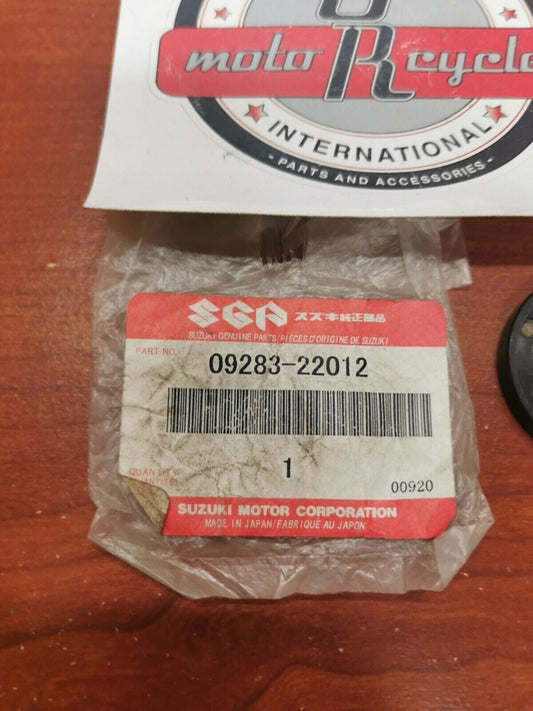 NOS Suzuki OIL SEAL 22X40X6 09283-22012 SUB. 09283-22028 S19