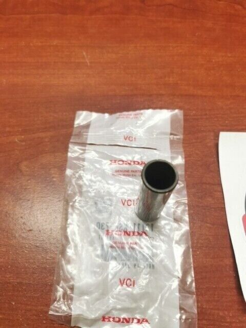 NEW NOS Honda CR250R PISTON PIN 13111-KSK-730 H57