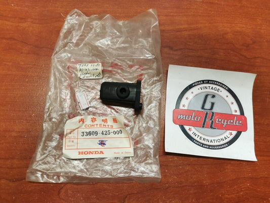 NOS Honda CB750K GL1100 CB650 REAR TURN SIGNAL SETTING RUBBER 33609-425-000 H64