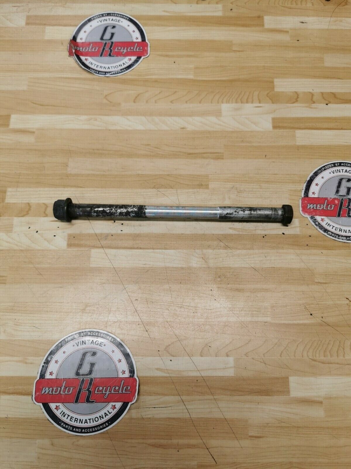 Honda XL200R 1984 swingarm swing arm pivot bolt axle shaft 1983