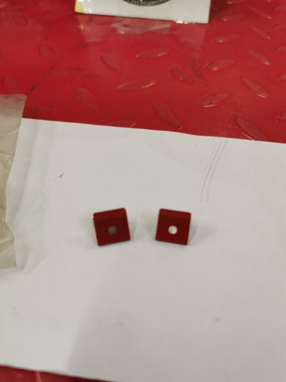 NOS YAMAHA 1980  SS440D  SHROUD  WINDSHIELD QTY2  8K4-77136-00 Y52