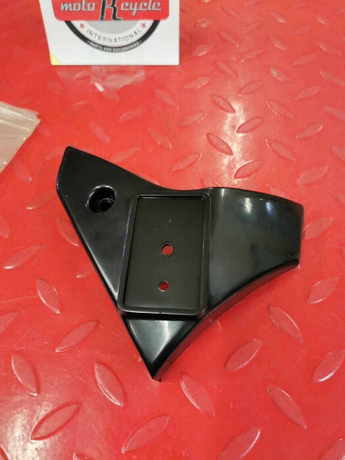 NOS YAMAHA XV750 XV920  1981 - 1983  SCOOP AIR 1  4X7-2137W-00-98  Y52