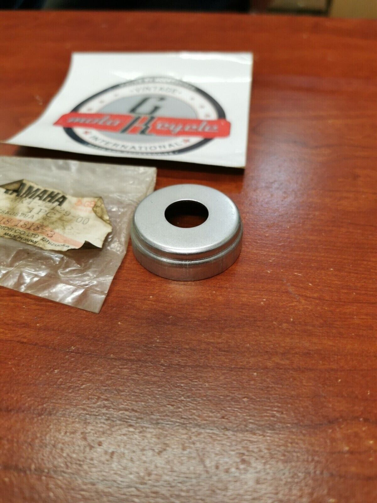 NEW NOS Yamaha TT600 IT250 YZ250 YZ465 YZ490 THRUST COVER 3R4-22129-00-00 Y93