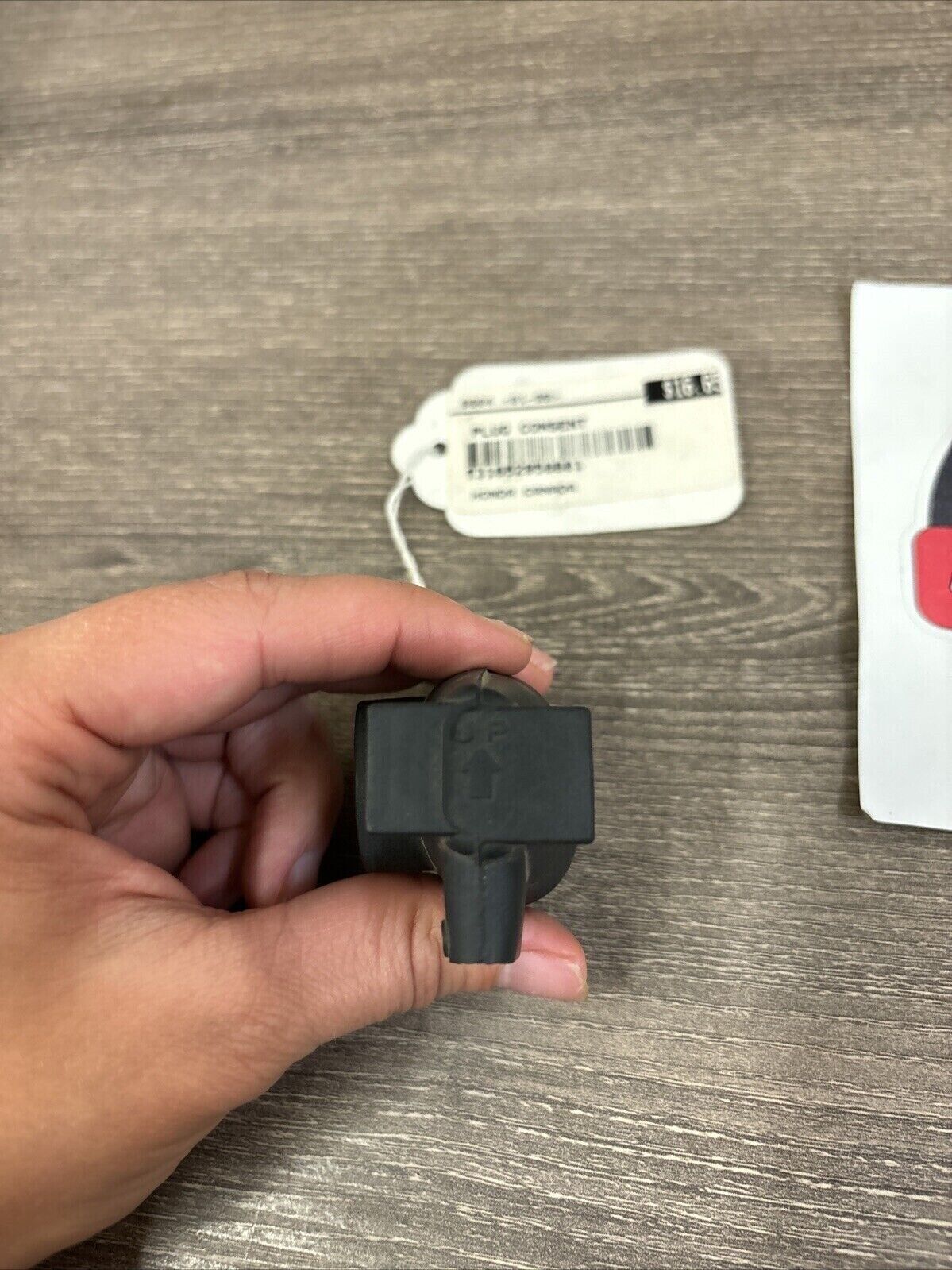 NOS Honda ATC200ES ATC250ES TRX250 PLUG 31652-958-681 H118