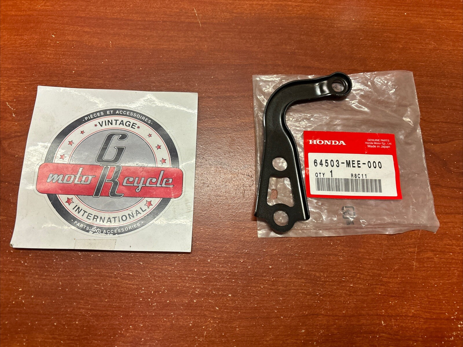NEW NOS Honda 2003 - 2006 CBR600RR LEFT COWL UPPER STAY B 64503-MEE-000 H171