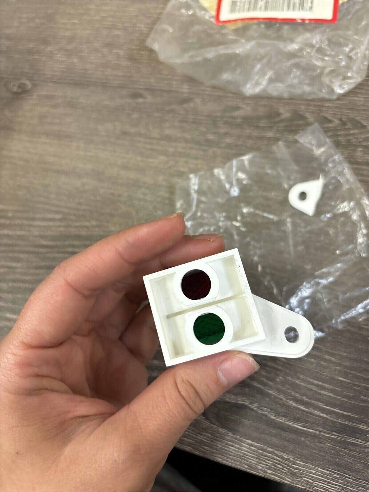 NOS Honda ATC200ES ATC250 NEUTRAL INDICATOR CASE LENS BROKEN 38401-969-003 H122