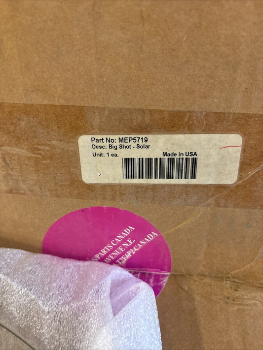 NOS MEMPHIS SHADES BIG SHOT SPORTSHIELD 21" W X 20" H SOLAR WINDSHIELD MEP5719