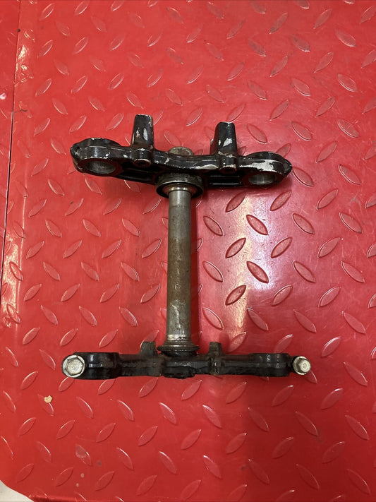 Honda XR100 1983 steering stem triple tree clamp 53200-KA8-710