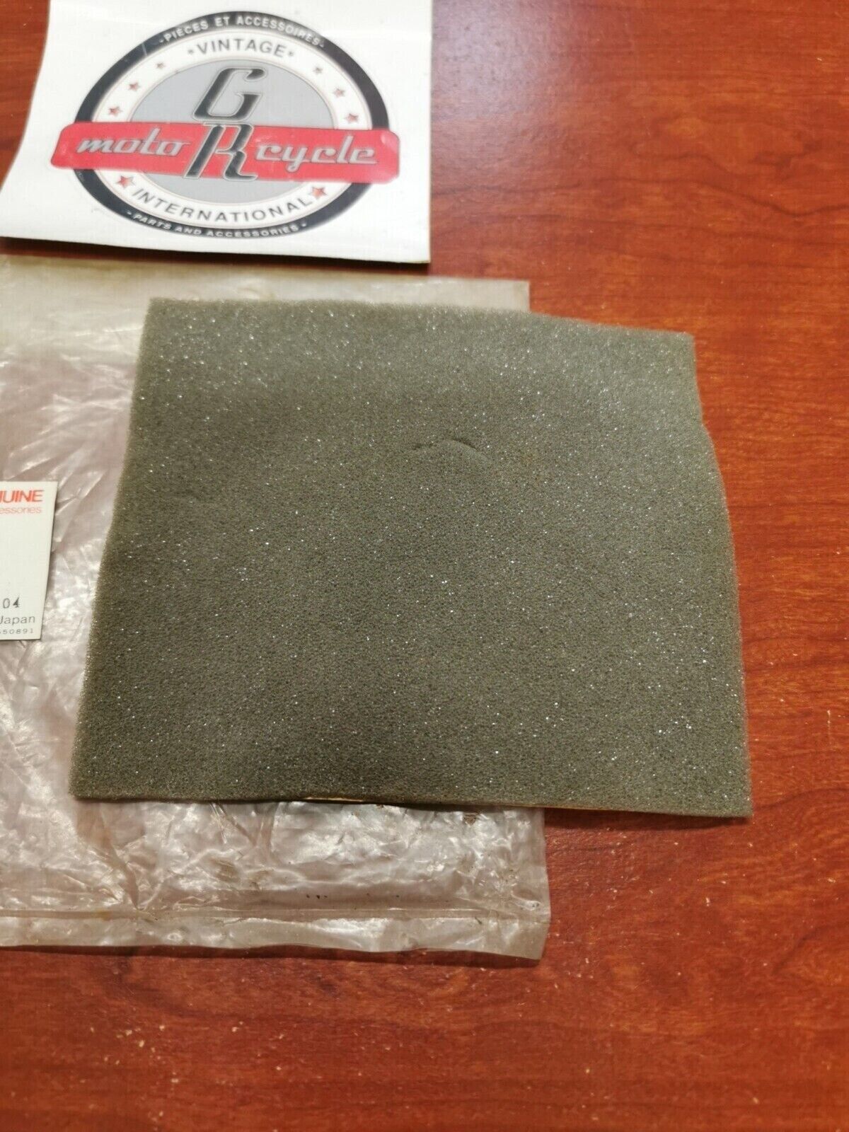 NOS Yamaha 1980 1981 EX440 WINDSHIELD DAMPER 1 8H6-77319-00-00 Y92