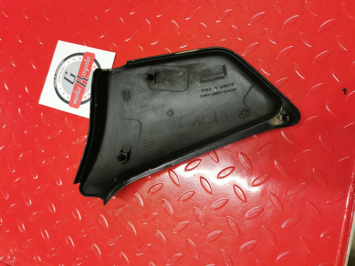 Honda VF750C V45 magna 1983 left side cover panel fairing 2