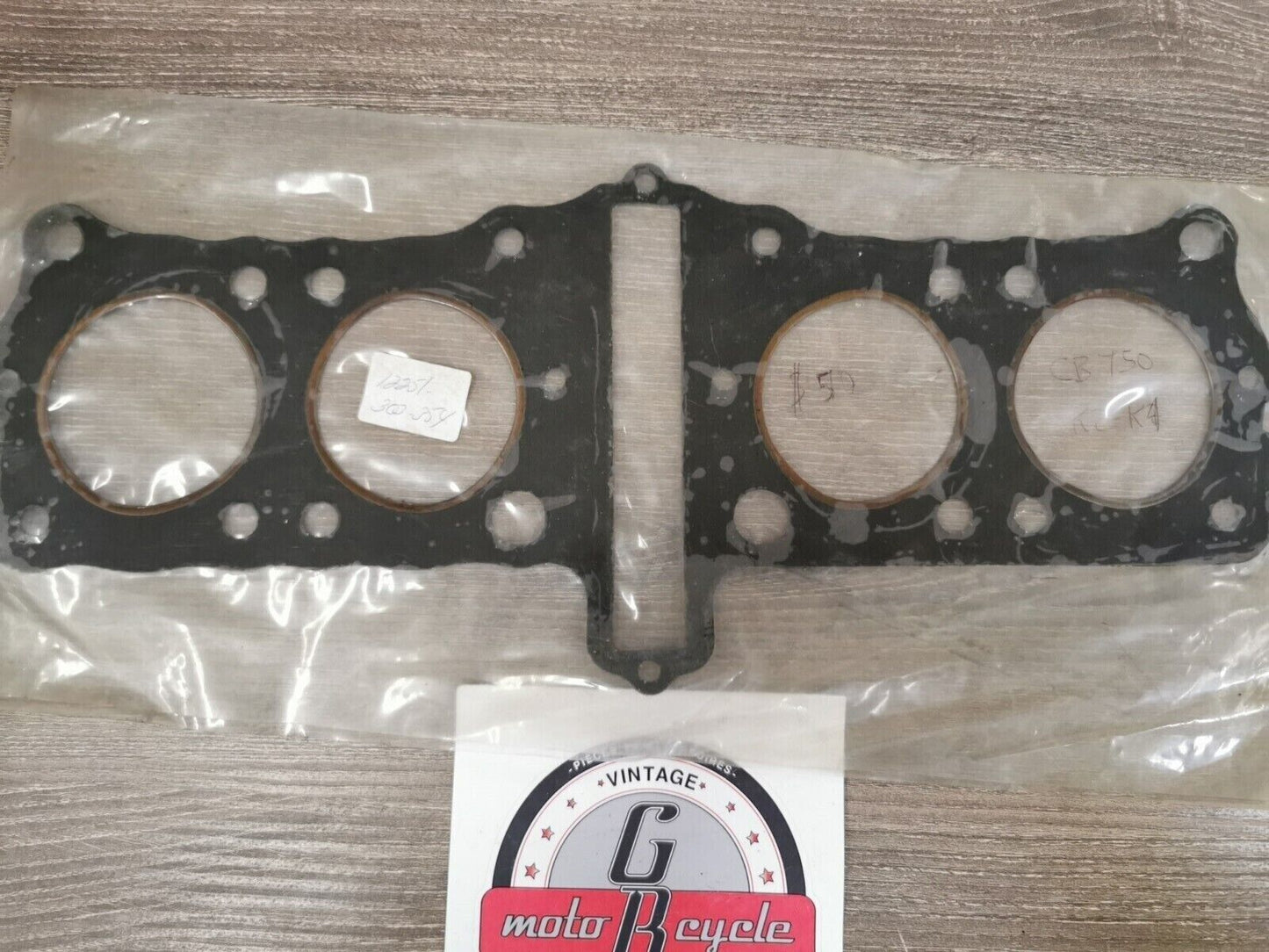 NOS HONDA CB750 GASKET CYLINDER HEAD  12251-300-354  H61