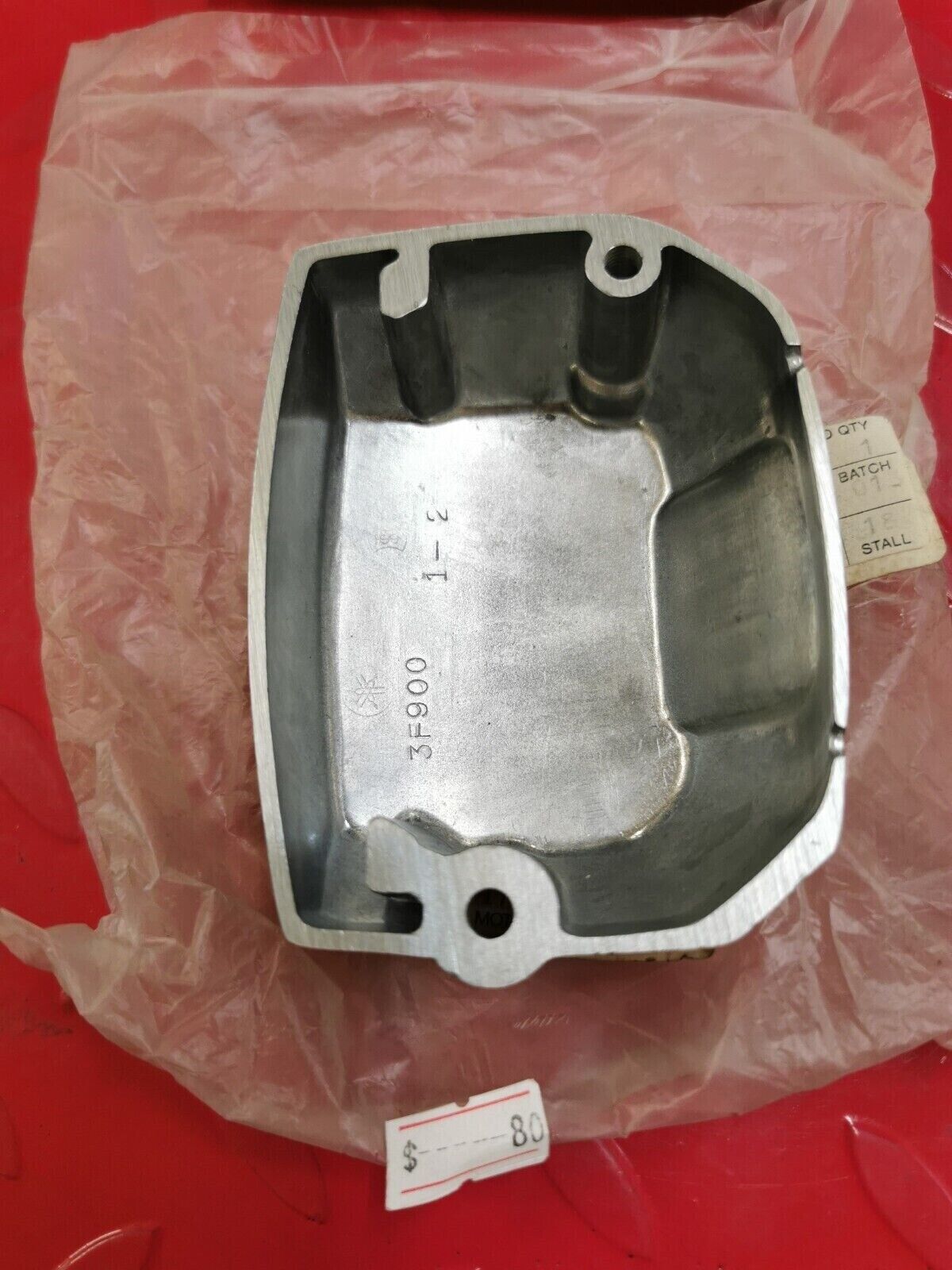 NOS Yamaha XS400 1981 COVER BREAKER 1 3F9-11157-00-00 Y26