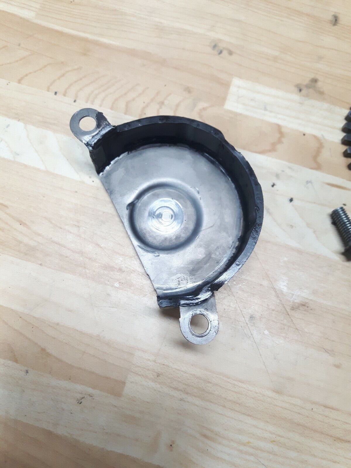 Honda XR200R 1984 oil pump gear housing shaft body cover