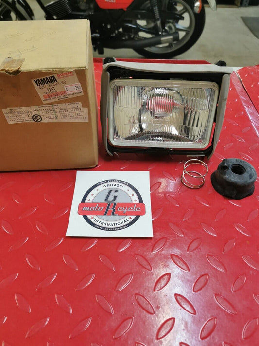 NOS Yamaha 1985 2000 XT350 1984 XT250 HEADLIGHT UNIT ASSY 42U-84303-60-00 Y10
