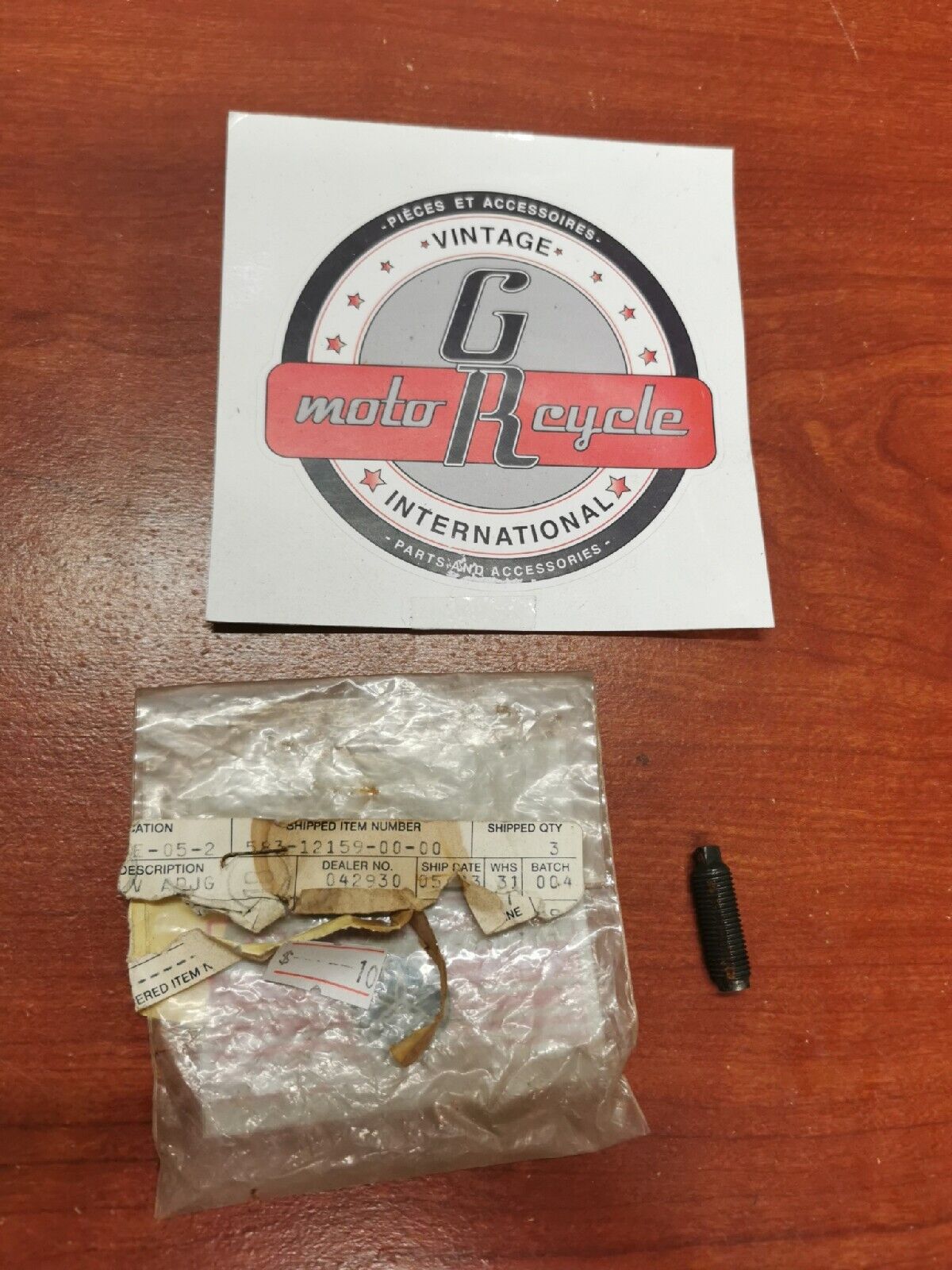 NOS Yamaha VALVE ADJUSTING SCREW 583-12159-00-00 SUB. 3HT-12159-R0-00 Y69