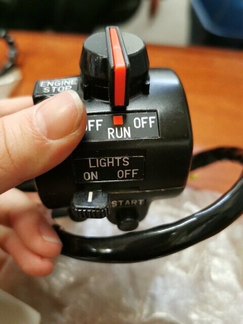 NOS Yamaha HANDLE SWITCH 584-83963-00-00 & 584-83973-01-00 SUB 1H7-83973-10 Y115