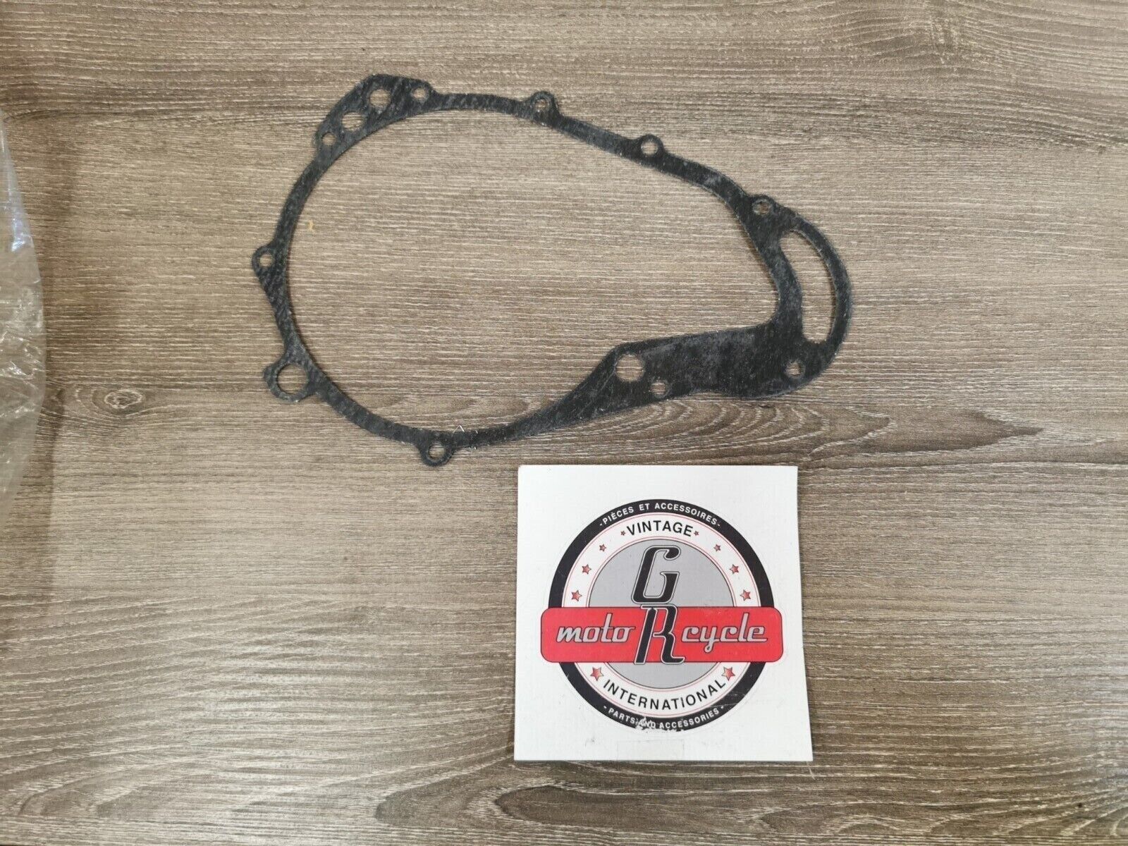 NOS SUZUKI  GS1150E GS1100 1980 - 1986 MAGNETO GASKET 11483-49210 S25