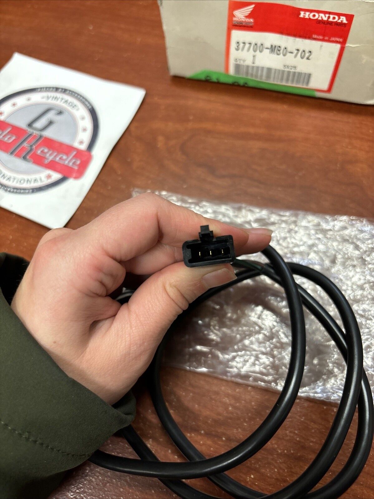 NOS Honda 1983 1984 1985 VF750S SPEEDOMETER SENSOR 37700-MB0-702 H168