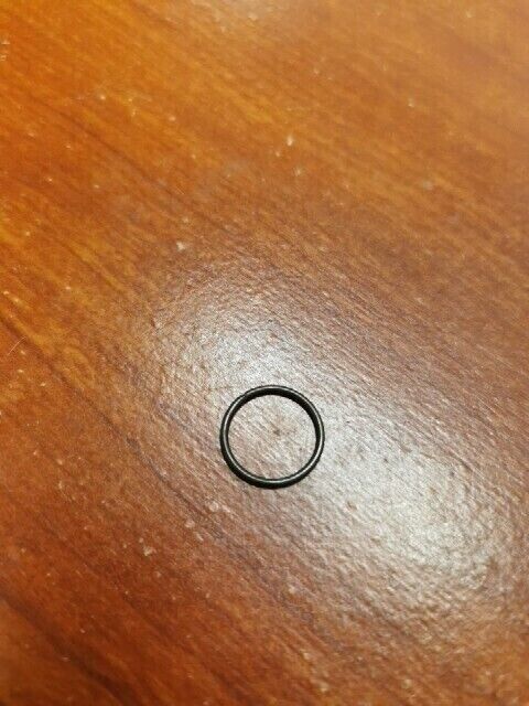 NEW NOS Honda CB250 CB400 CB450 CB750 VALVE GUIDE CLIP 12211-250-310 H93