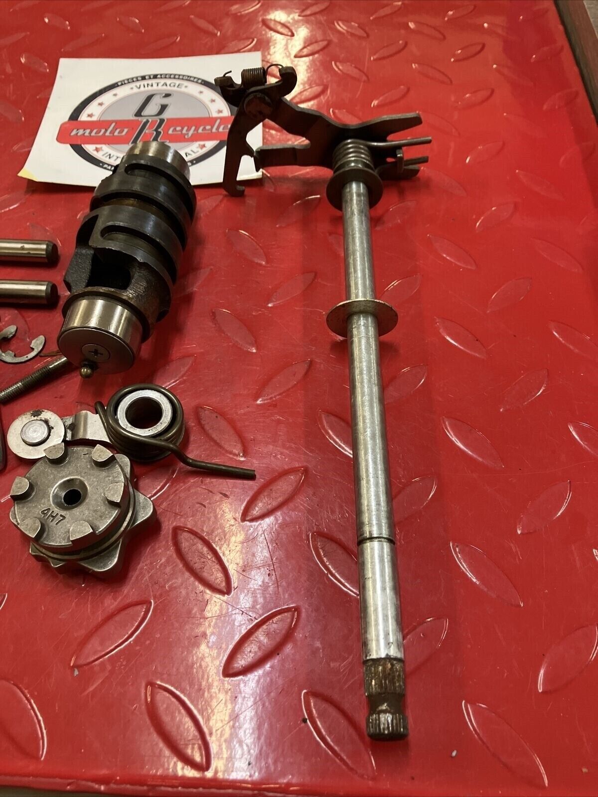 NOS Yamaha XV500 Virago 500 1983 1984 gearshift gear shift drum shaft forks