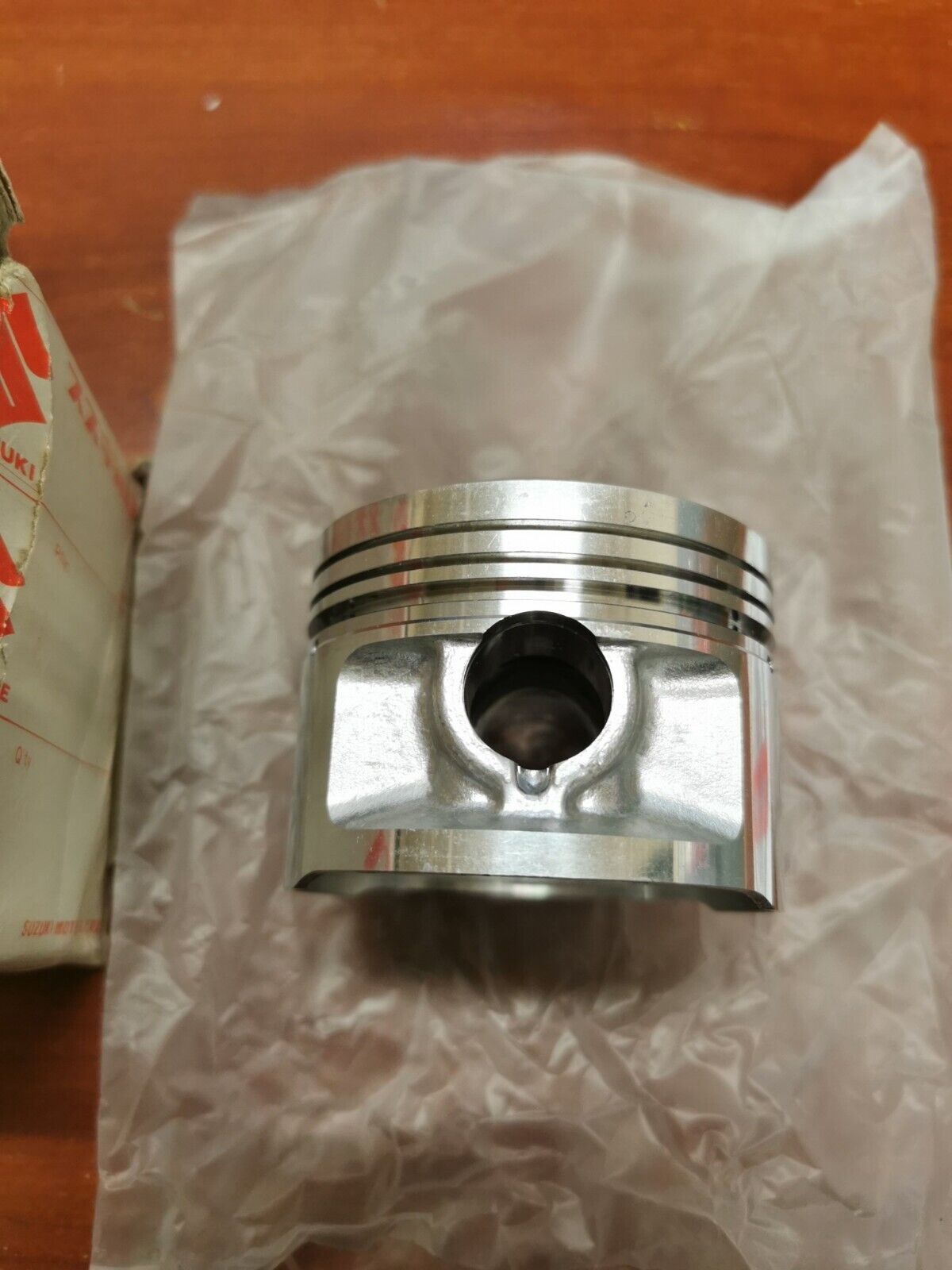 NOS SUZUKI 1978 1979 GS1000 PISTON STD 12111-49000 S31