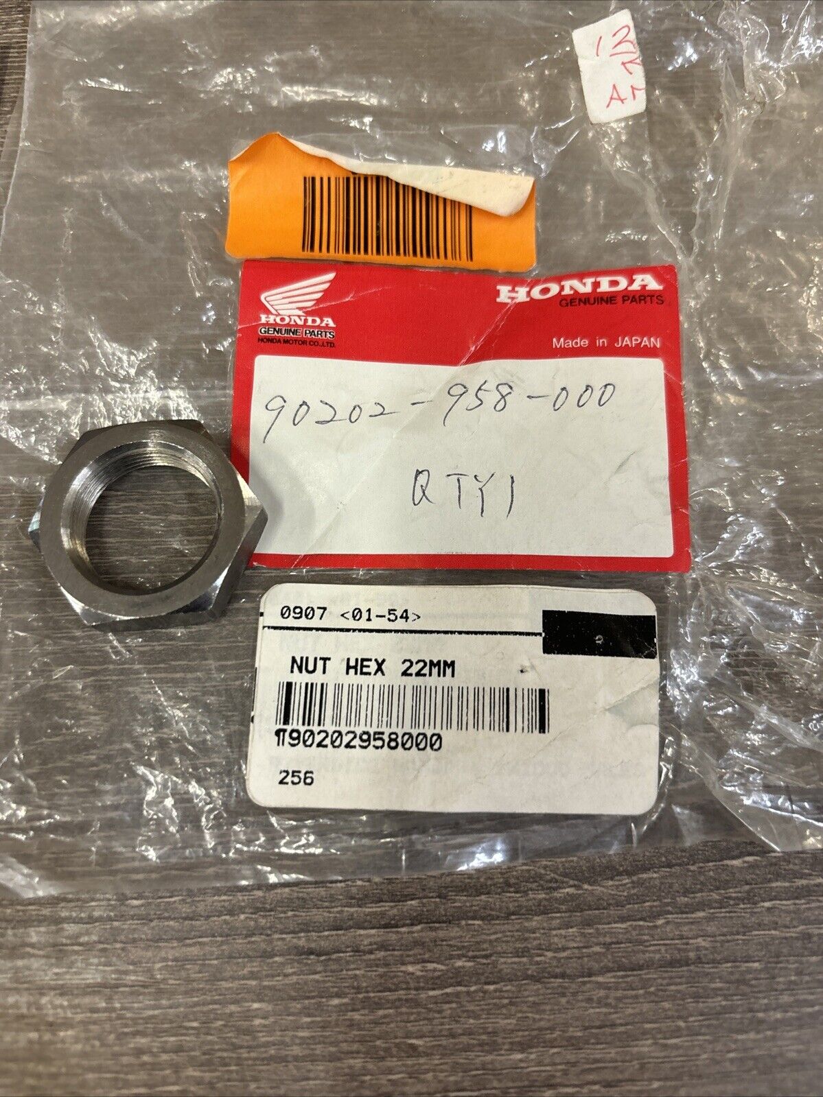 NOS Honda 1980 ATC200 NUT , HEX. 22MM 90202-958-000 H130