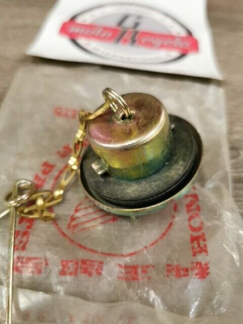 NOS HONDA CB125S CT360T CM400T CM400A CAP FUEL FILLER 17620-388-671 H94