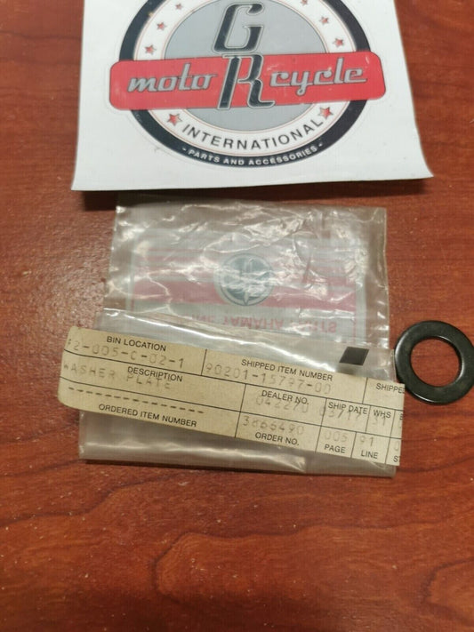 NOS YAMAHA DT1 RT1 YZ360 PLATE WASHER 90201-15797-00 Y72