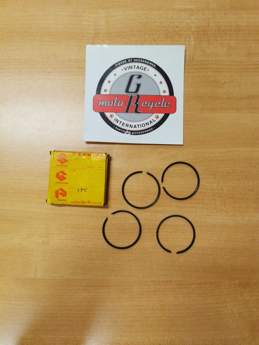 NOS SUZUKI  T125  1967  1970  1971  PISTON RING  12140-14010  S8