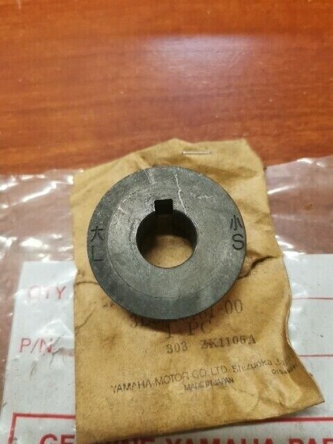 NOS Yamaha LC50 MA50M PW50 QT50 SPACER 3L5-16181-00-00 SUB 3L5-16181-01-00 Y166