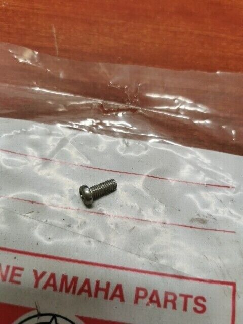 NOS Yamaha FS1 FS50 GTS1000 PW50 SCREW 98501-04010-00 SUB 98580-04010-00 Y129