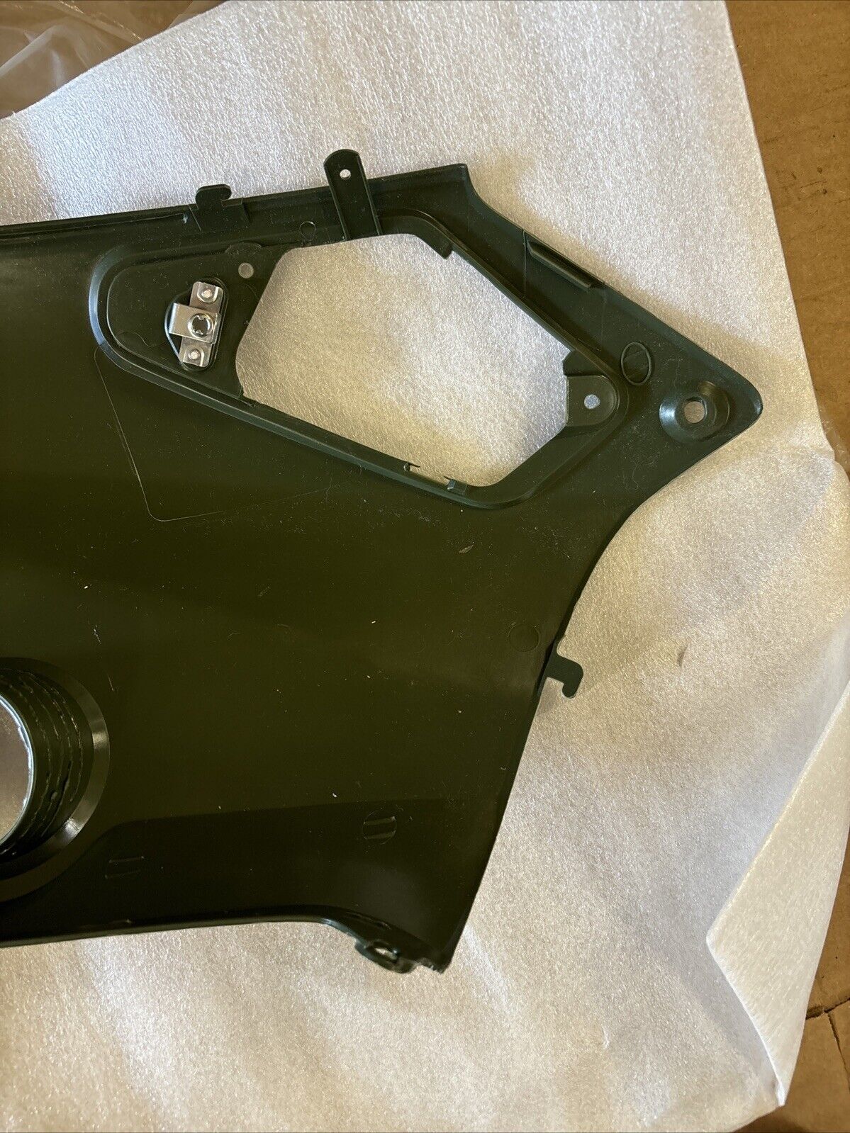 NOS HONDA 2004 - 2006 TRX350 LEFT TANK SIDE COVER 83600-HN5-M40ZA