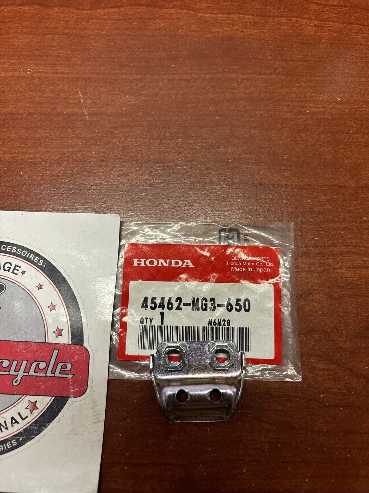 NOS Honda CR80R CRM125R FRONT BRAKE CABLE HOLDER CLAMP B 45462-MG3-650 H170