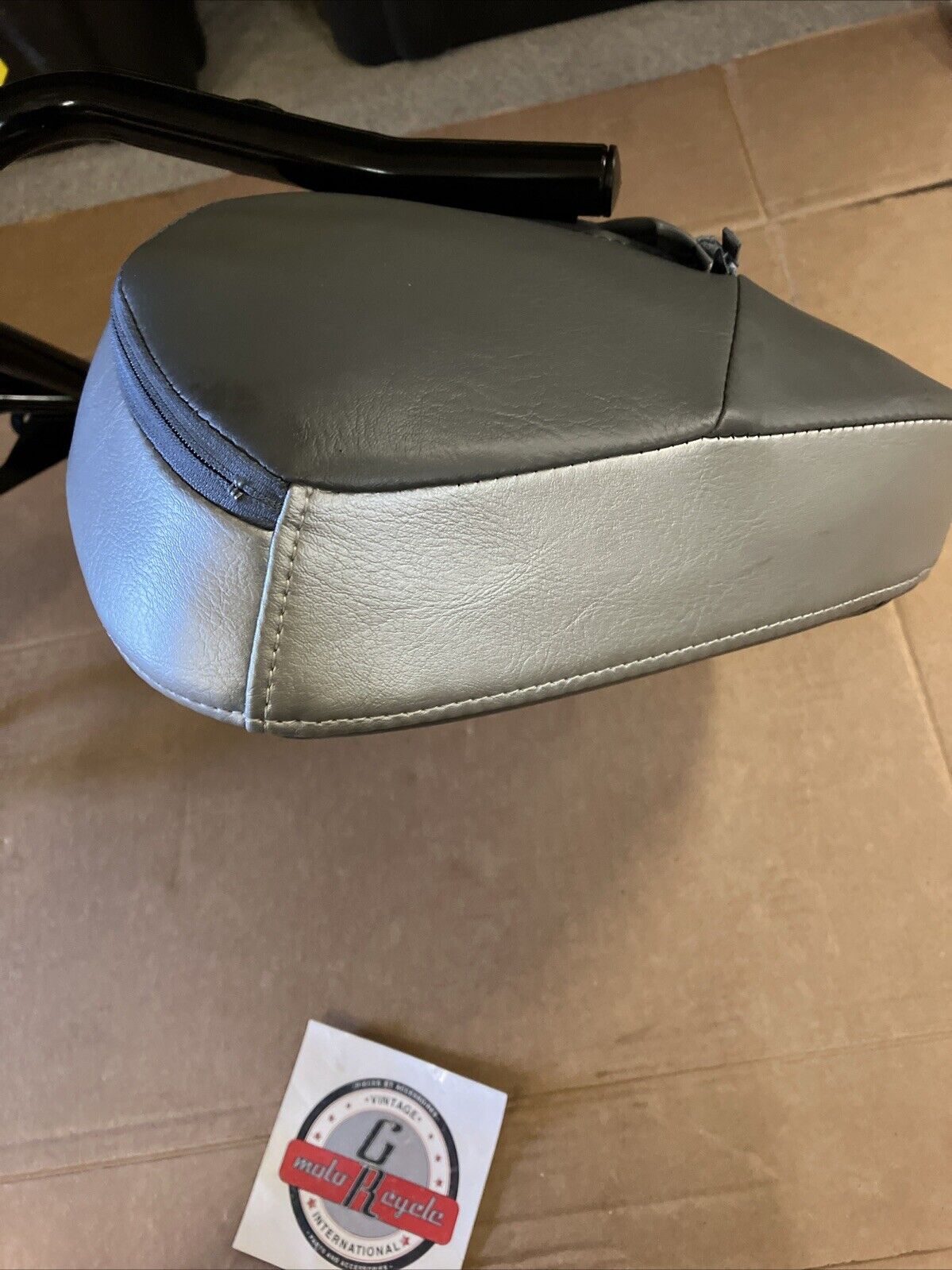 NOS Yamaha Venture Lite 500 2007 - 2012 Rear back passenger seat ( No hardware )