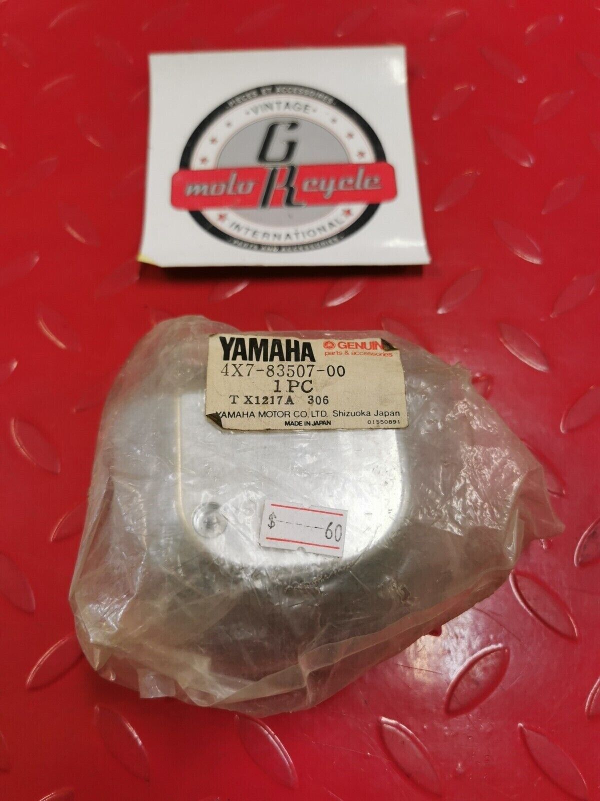 NOS Yamaha XV920 VIRAGO 750 COVER SPEEDOMETER 4X7-83507-00-00 Y26